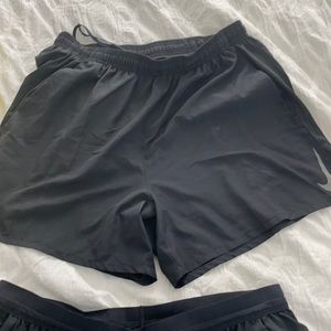 Men’s running shorts